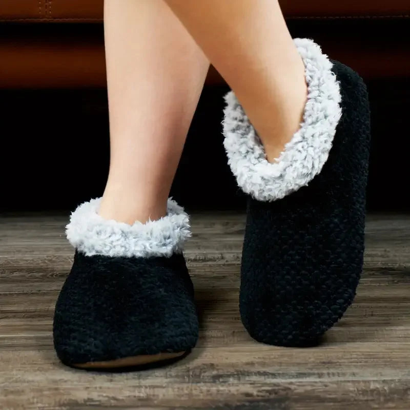 Ultimate Home Comfort & Warmth: Cozy Sherpa-Lined Slippers