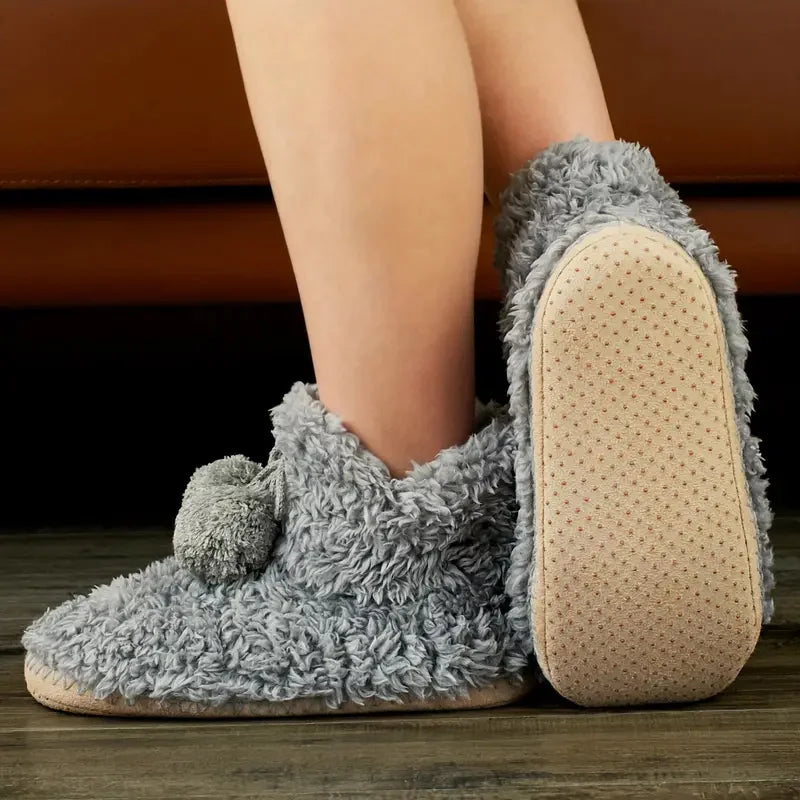 Cozy Pom Pom Slippers - Comfortable Indoor Home Slippers