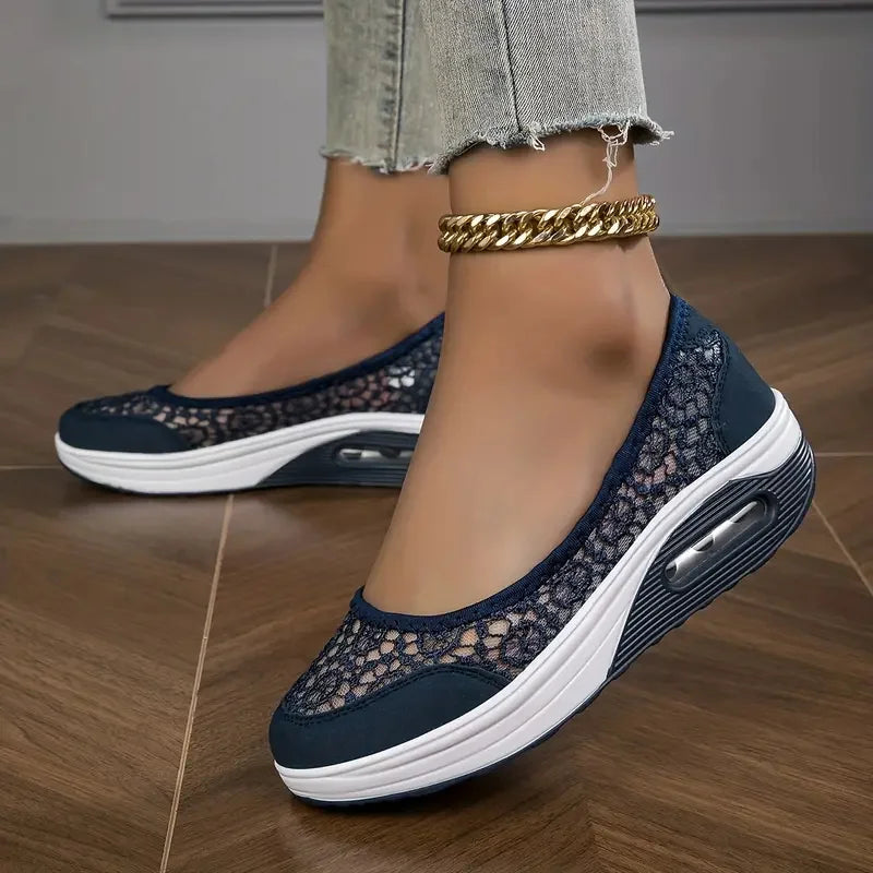 Breathable Lace Flower Walking Shoes For Women