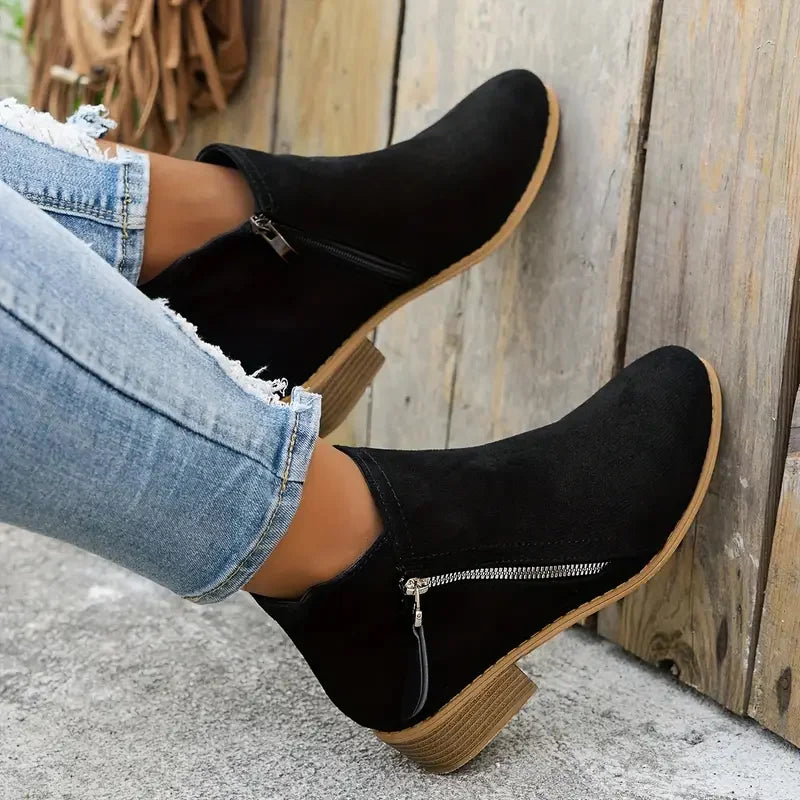 Women's Chic Ankle Boots - Comfortable and Stylish Footwear for Everyday Wear