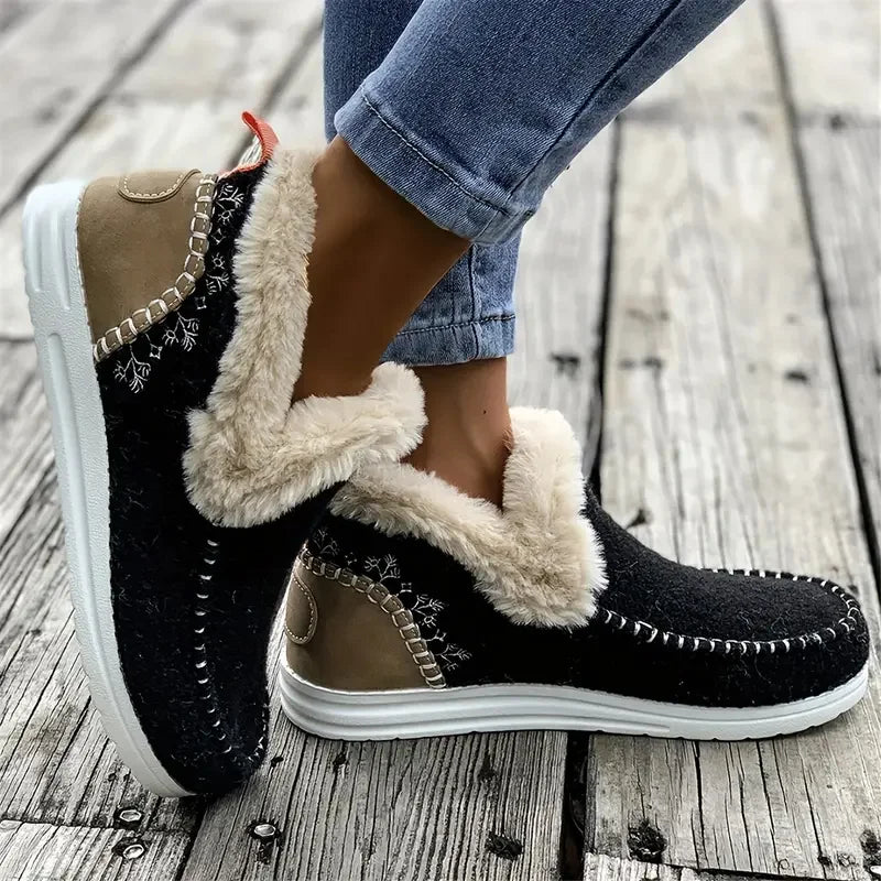 CozyStep™ Fleece-Lined Ankle Boots: Embrace Warmth & Style