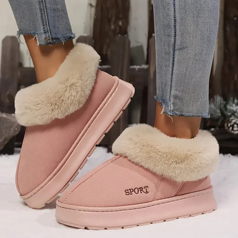 Cozy Comfort Plush Slippers - A Warm Embrace for Your Feet!