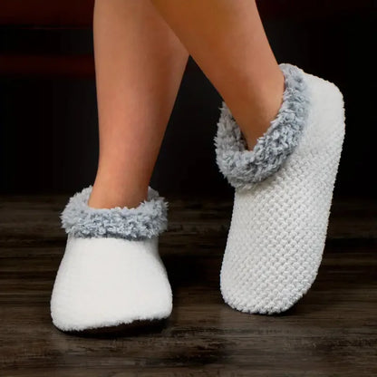 Ultimate Home Comfort & Warmth: Cozy Sherpa-Lined Slippers